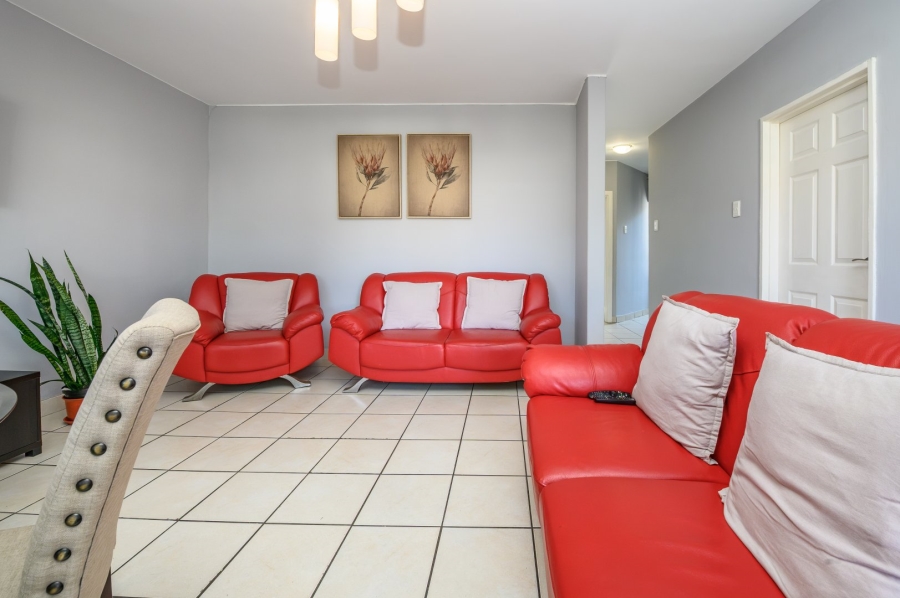 2 Bedroom Property for Sale in Humewood Eastern Cape